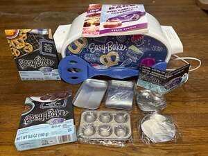 Easy-Bake Ultimate Oven Bundle with 5 Piece Pan Set, 2 Refill Mixes and Cookbook